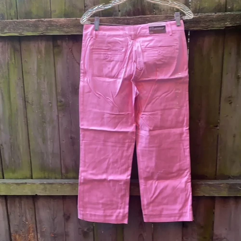 Steve and Barry’s pink capris sz. 2 NWT - Picture 3 of 4